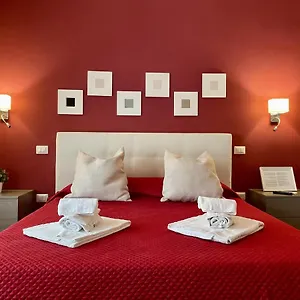 https://le-coq-roomssuite-bb.it-romehotels.com