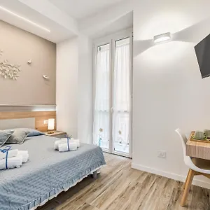 5terre-dei-poeti-plus.hotelitalianriviera.com/