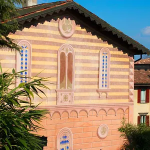 palazzo-rivola.italymilanhotels.net/