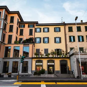https://vip-bergamo-rooms.italymilanhotels.net