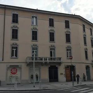 https://bergamo-center-rooms.italymilanhotels.net